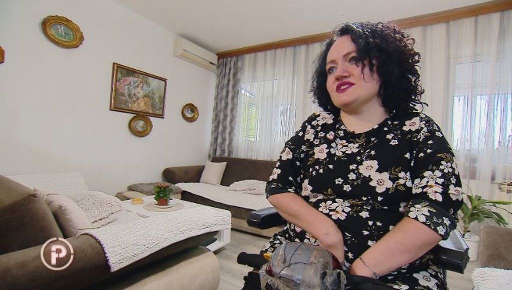 Snimka krađe invalidskih kolica Kristine Terihaj