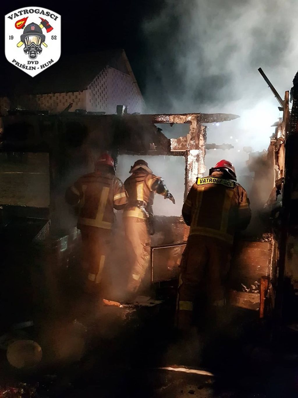 Požar na obiteljskoj kući u Malom Taboru (Foto: DVD Pršlin-Hum)