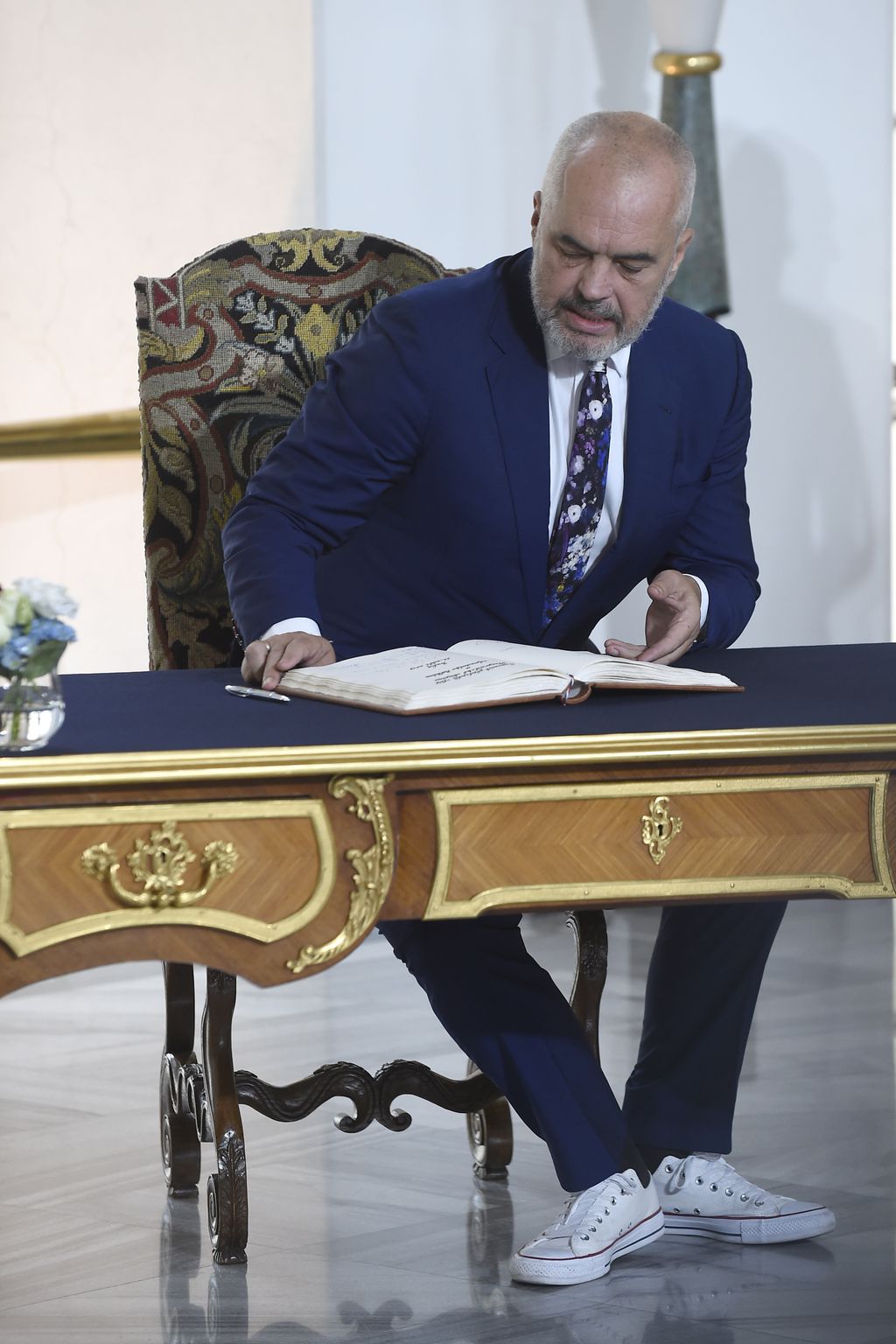 Obuća albanskog premijera (Foto: AFP) - 6