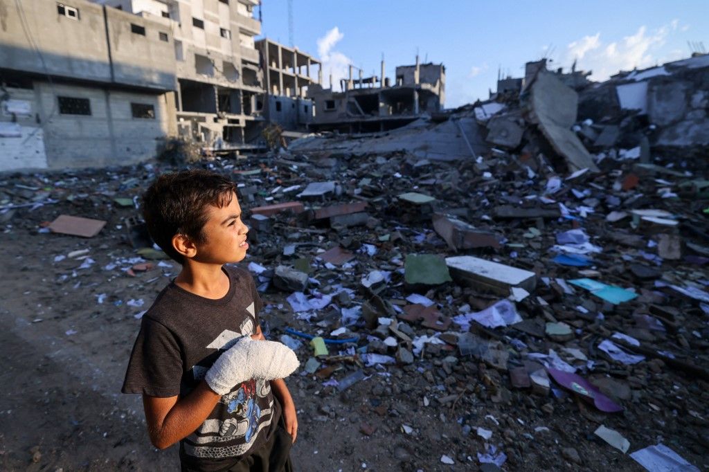 Ruševine zgrada uništenih tijekom izraelskih zračnih napada u izbjegličkom kampu Rafah na jugu pojasa Gaze - 4