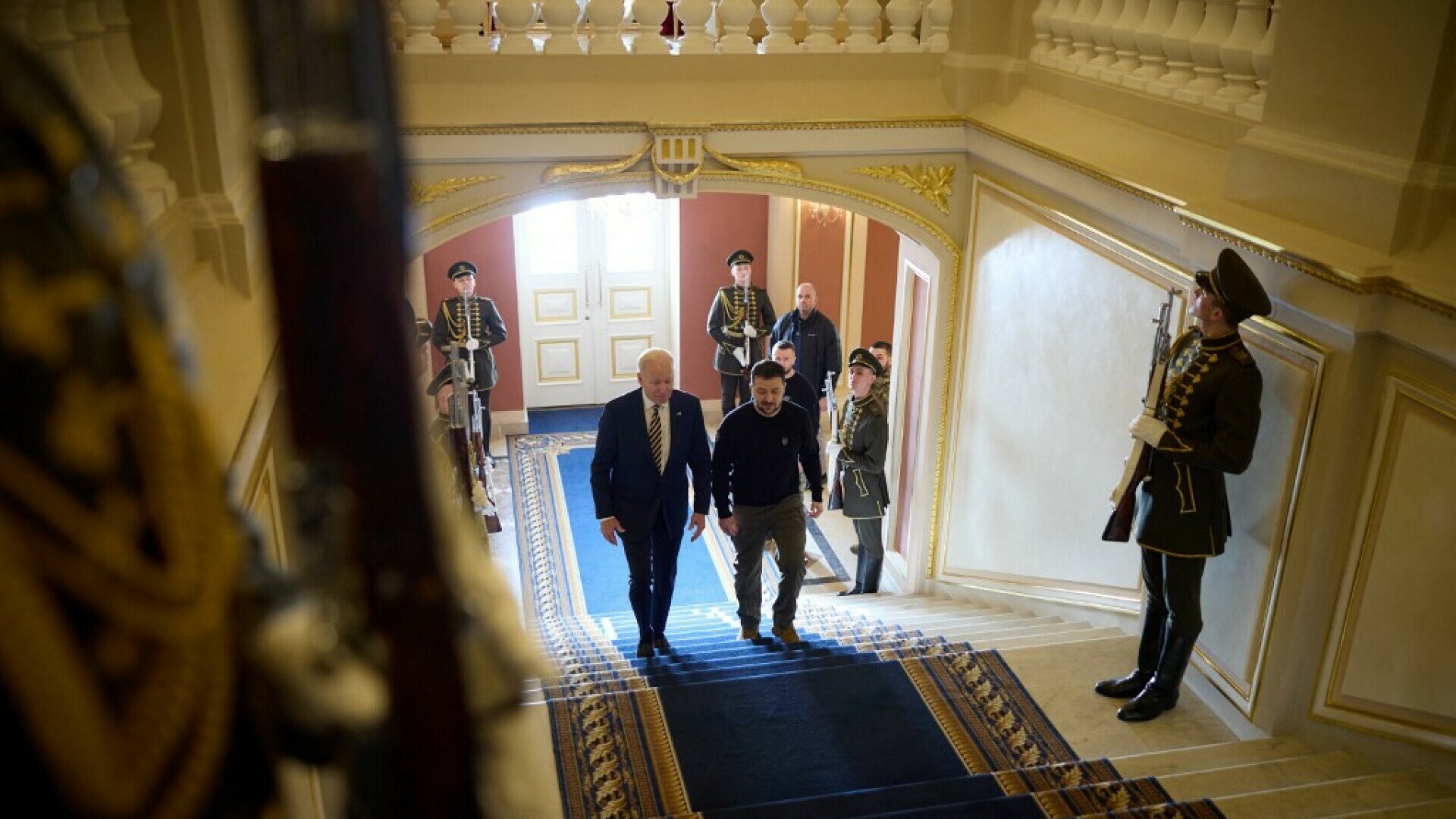 Cure detalji o tome kako je Biden stigao u Kijev Večera sa ženom