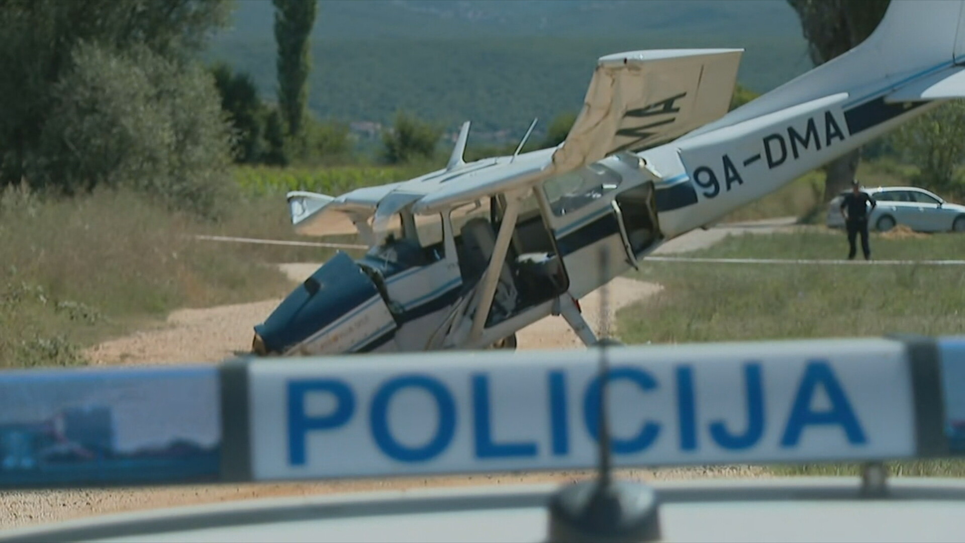 Objavljeni detalji nesreće u Sinju Avion prisilno sletio na livadu i