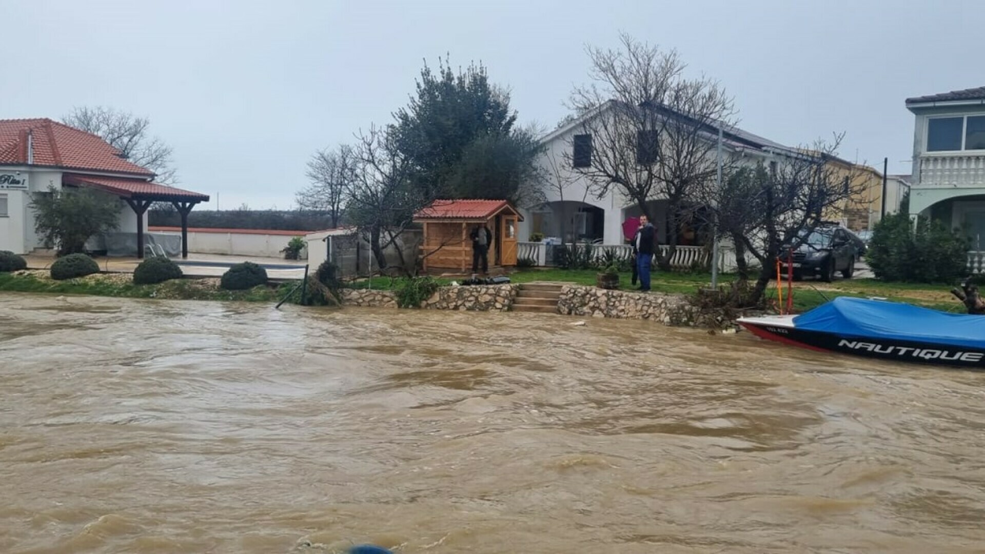 Foto Video Velika Poplava Na Podru Ju Zadra Zabilje En Najja I Udar