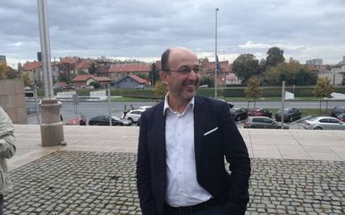 Krešimir Macan stigao na predstavljanje knjige Martine Dalić (Foto: Dnevnik.hr) (Foto: ) Krešimir Macan stigao na predstavljanje knjige Martine Dalić (Foto: Dnevnik.hr)