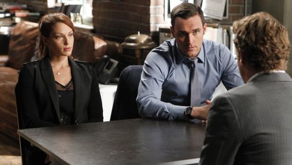 Mentalist 4. sezona epizode - 9 Mentalist 4. sezona epizode - 9