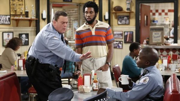 Mike i Molly 4. sezona epizode - 8 Mike i Molly 4. sezona epizode - 8