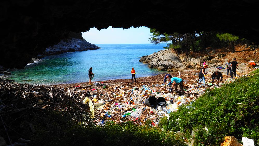Akcija čišćenja plaže Grabova na otoku Mljetu (Foto: Udruga Zelene stope) - 3 (Foto: ) Akcija čišćenja plaže Grabova na otoku Mljetu (Foto: Udruga Zelene stope)