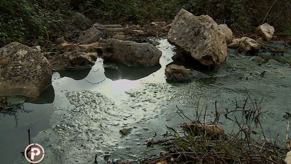 Stanovnici Putičanja zabrinuti su zbog otrova iz obližnje tvornice (Foto: Dnevnik.hr) - 3