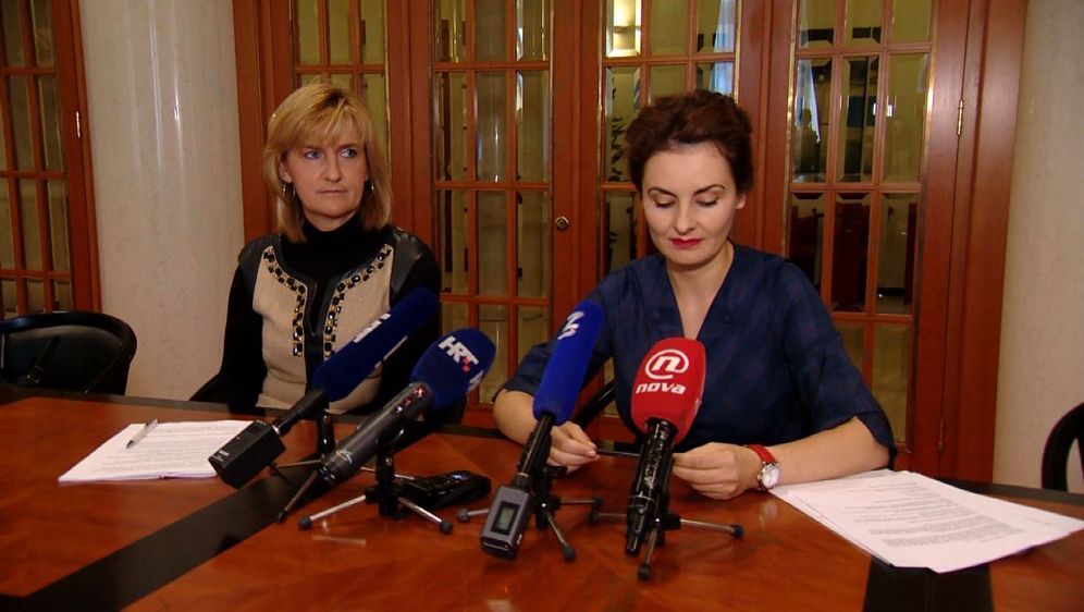 Branka Juričev Martinčev i Irena Petrijevčanin Vuksanović (Foto: Dnevnik.hr) - 4 (Foto: ) 28.11.2017.