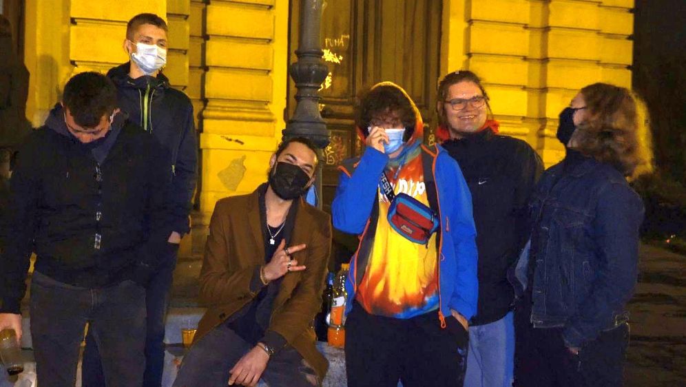 Mladi pred HNK-om
