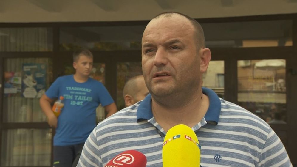Roditelji zagrebačkih učenika štrajkaju ispred škole nakon pucnjave u Vukomercu (Foto: Dnevnik.hr) - 2 (Foto: ) 13.09.2018.