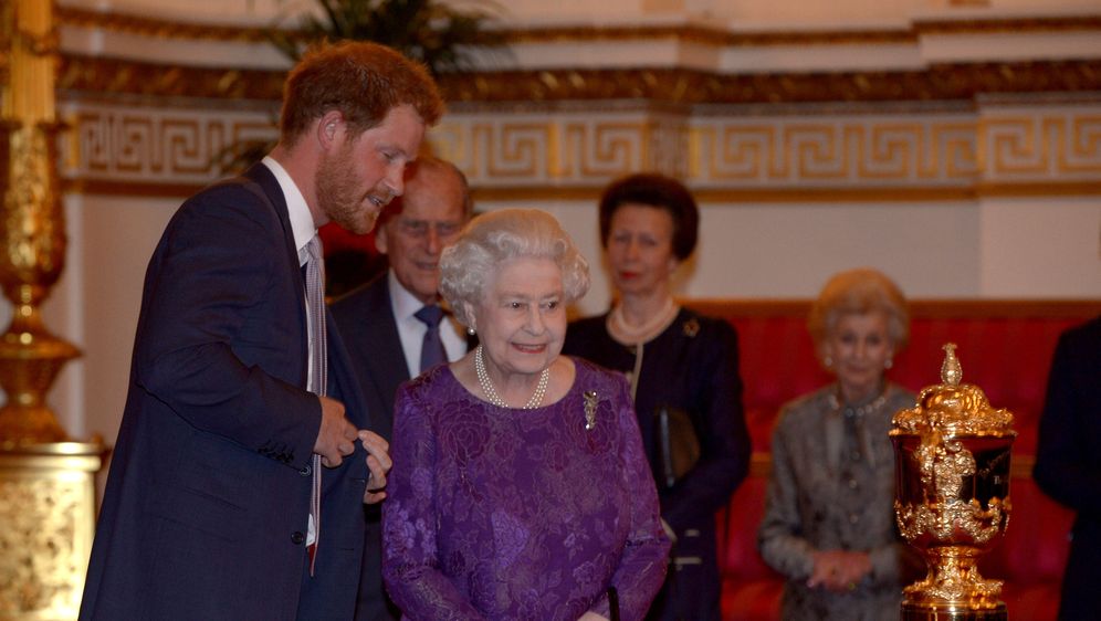 Princ Harry i kraljica Elizabeta (Foto: Getty Images)