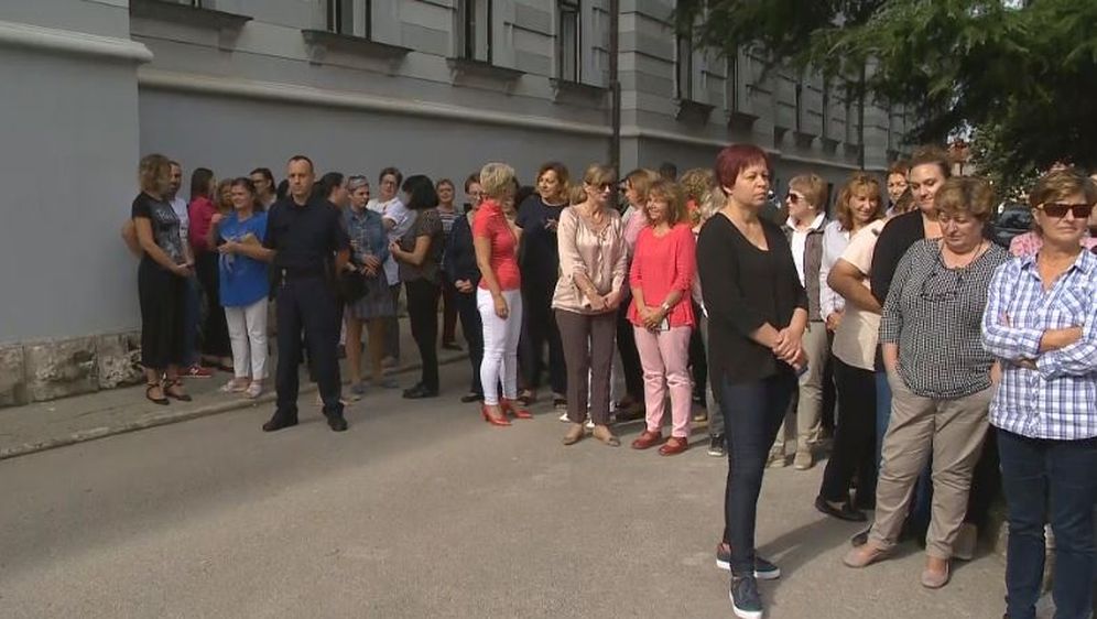 Prosvjed zaposlenika suda i sudskih policajaca (Dnevnik.hr)