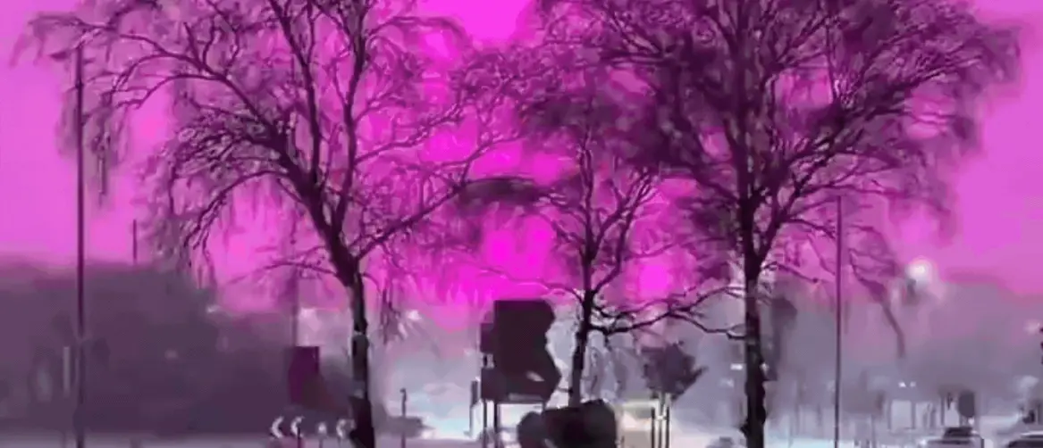 Ružičasto nebo iznad Birminghama