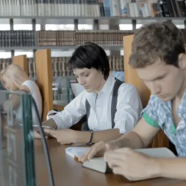 Grupno učenje u knjižnici