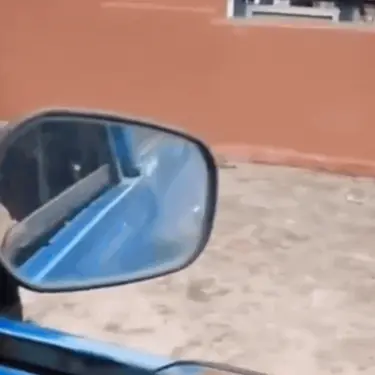 Neobičan način podizanja prozora u autu na Balkanu