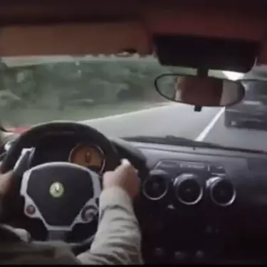 Vozač Ferrarija i odlična reakcija u vožnji