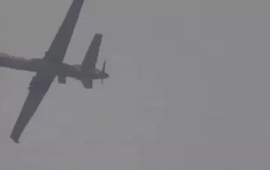 Iranska televizija tvrdi da se američki pilot katapultirao iz srušenog zrakoplova