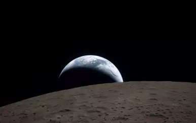 Objalvljene prve fotografije preleta oko Mjeseca