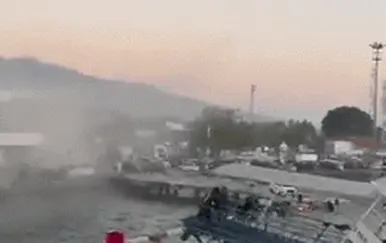 U snažnom potresu kod Indonezije poginulo najmanje 20 ljudi, masovne evakuacije