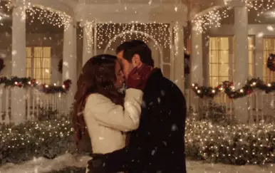 [HOROSKOP] 3 horoskopska znaka koja bi ove blagdanske sezone mogla pronaći ljubav