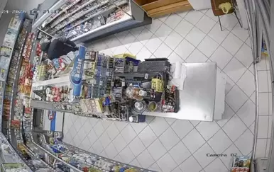 Snimka pokušaja pljačke trgovine u Mostaru