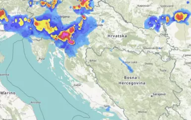 Nagla promjena vremena: Nagli pad temperature i tuča u Sloveniji