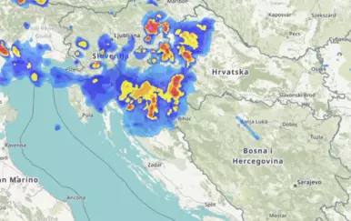 Nagla promjena vremena: Nagli pad temperature i tuča u Sloveniji