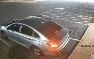 Ovakvu pljačku još niste vidjeli! Pogledajte koliko ih je iskočilo iz automobila