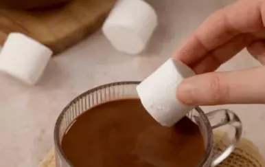 Kako napraviti najfiniju vruću čokoladu od nule? Nije tako teško kako mislite da je