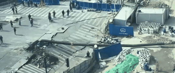 Urušavanje ceste u Šangaju