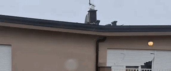 Vjetar ljuljao dimnjak