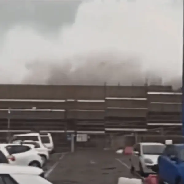 VIDEO Snimke koje lede krv u žilama: Valovi visoki devet metara pogodili turistički raj