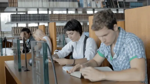 Grupno učenje u knjižnici