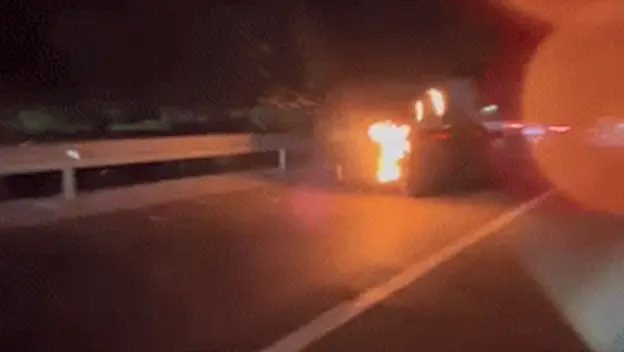 Bijeg od požara kod Omiša u zapaljenom autu