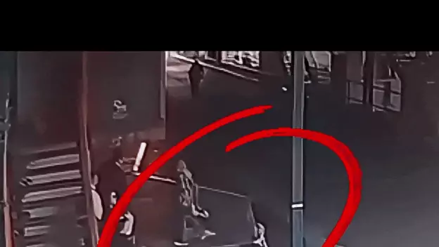 Pad stakla na autobusnom kolodvoru