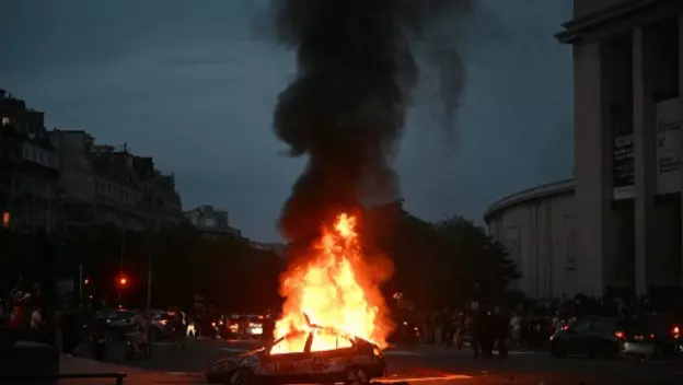Slavlje i neredi nakon pobjede PSG-a, uhićeno 416 osoba, ozlijeđeno sedam policajaca