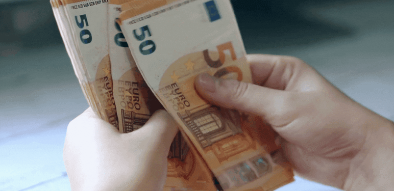 Brojanje novčanica od 50 eura