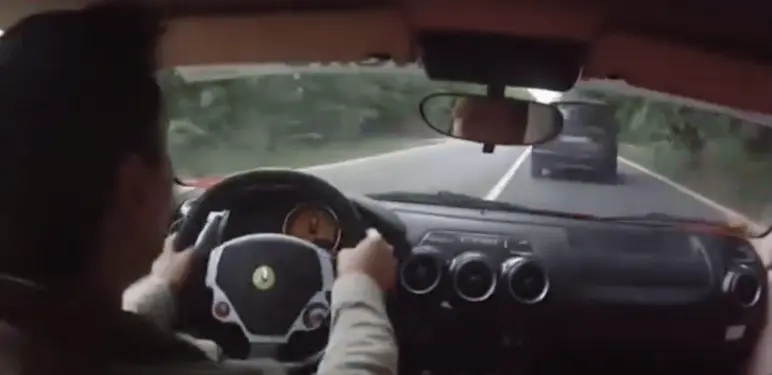 Vozač Ferrarija i odlična reakcija u vožnji