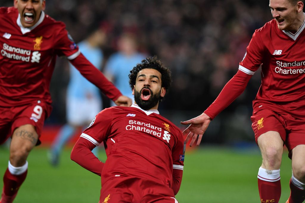 Mohamed Salah slavi sa suigračima (Foto: AFP)