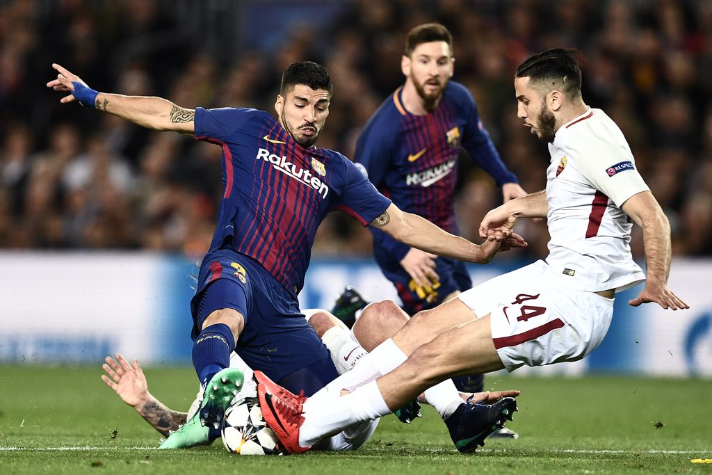 Luis Suarez i Kostas Manolas (Foto: AFP)