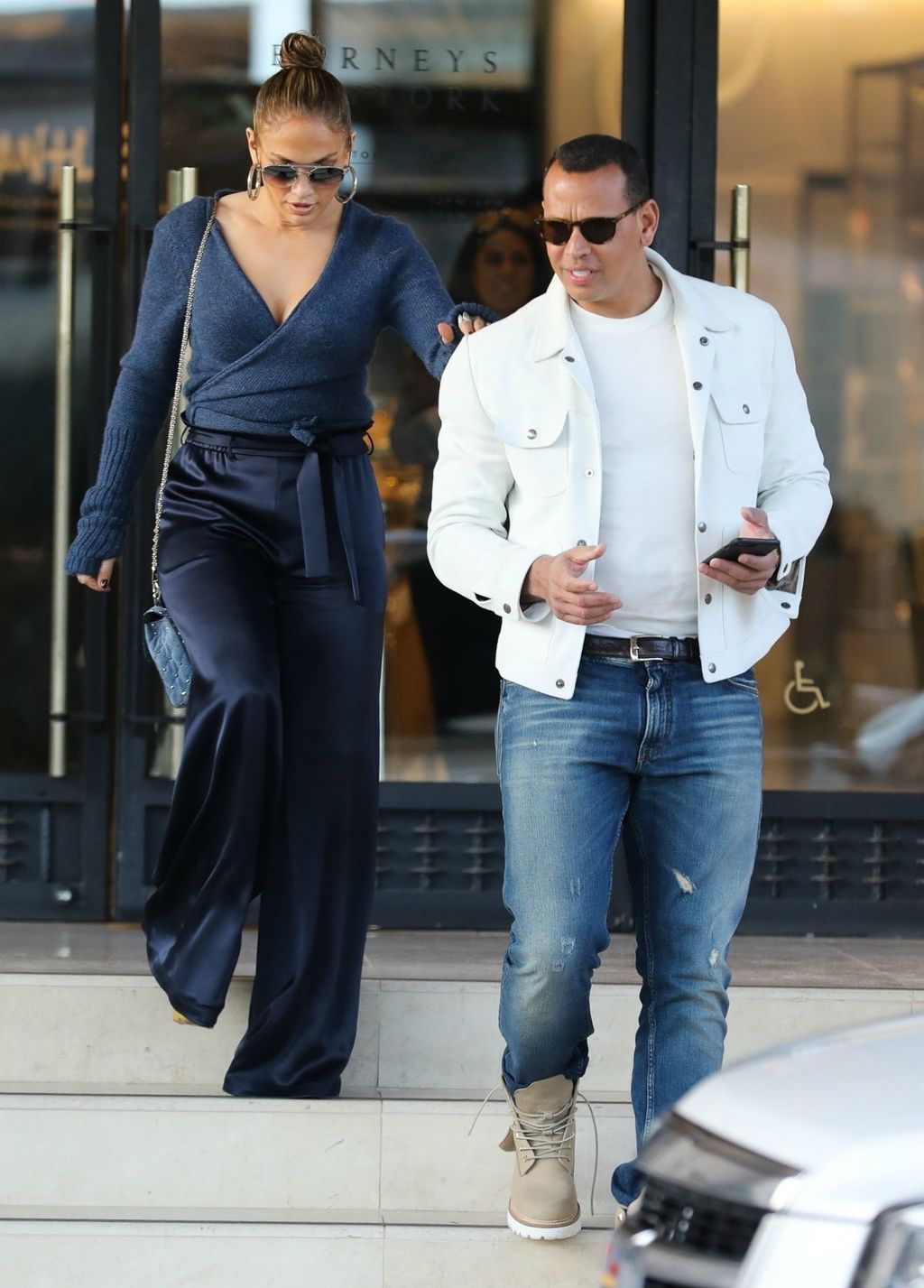 Jennifer Lopez u 'nezgodnoj' odjevnoj kombinaciji