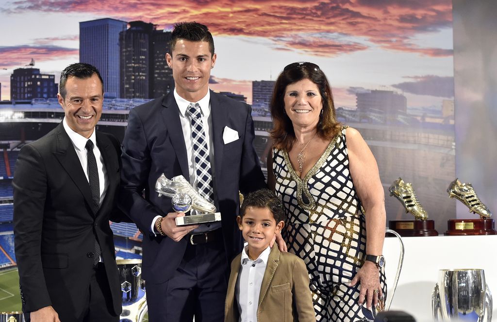 Jorge Mendes u društvu Cristiana Ronalda i obitelji (Foto: AFP)
