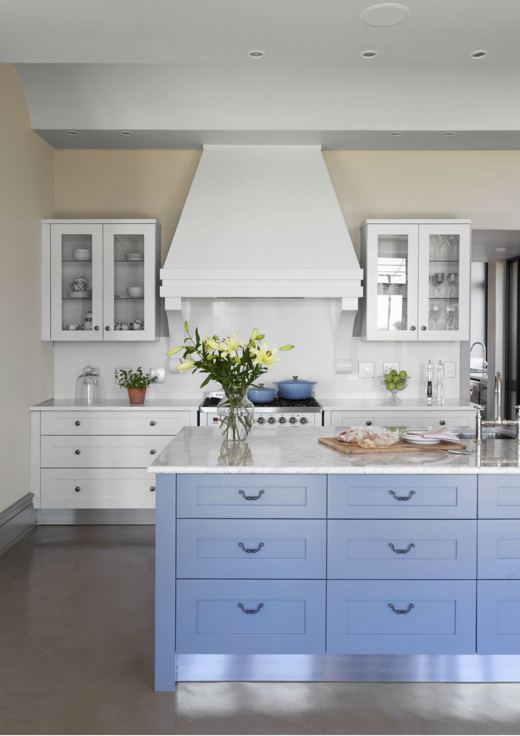 Ideje za uređenje kuhinje u plavoj boji