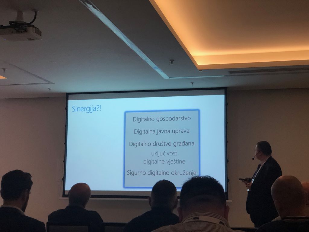 Predavanje Bernarda Gršića