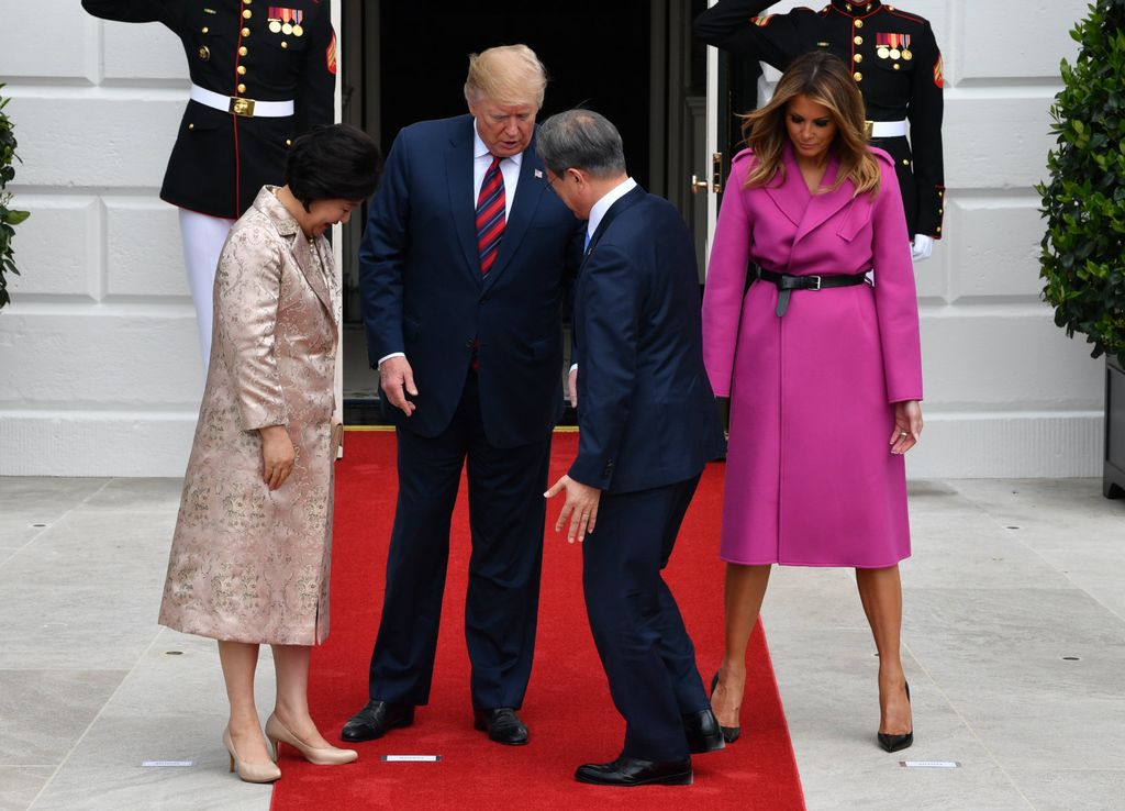 Pripreme za poziranje ispred Bijele kuće