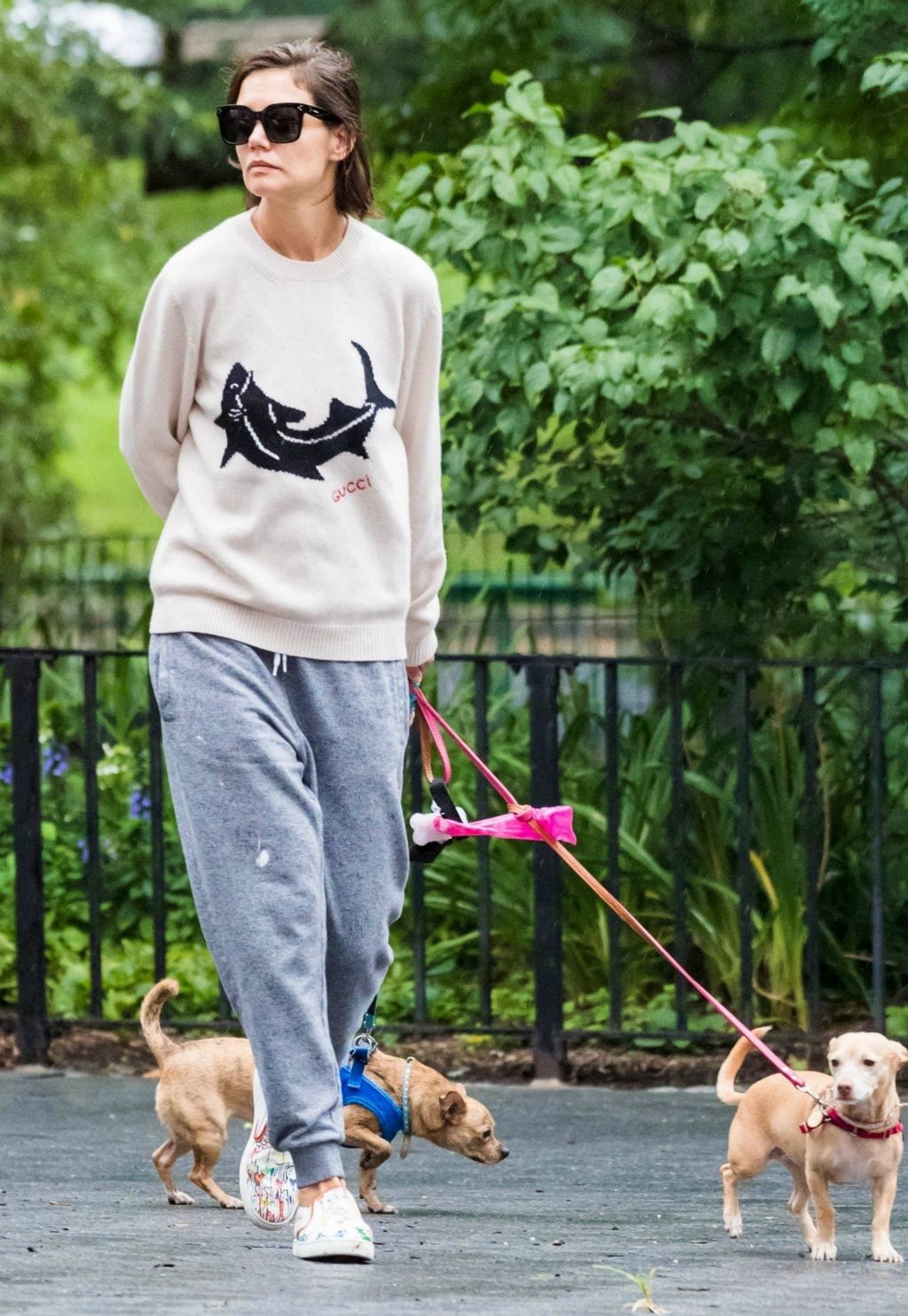 Katie Holmes često se može vidjeti u ležernim kombinacijama koje su po nekima i malo nemarne