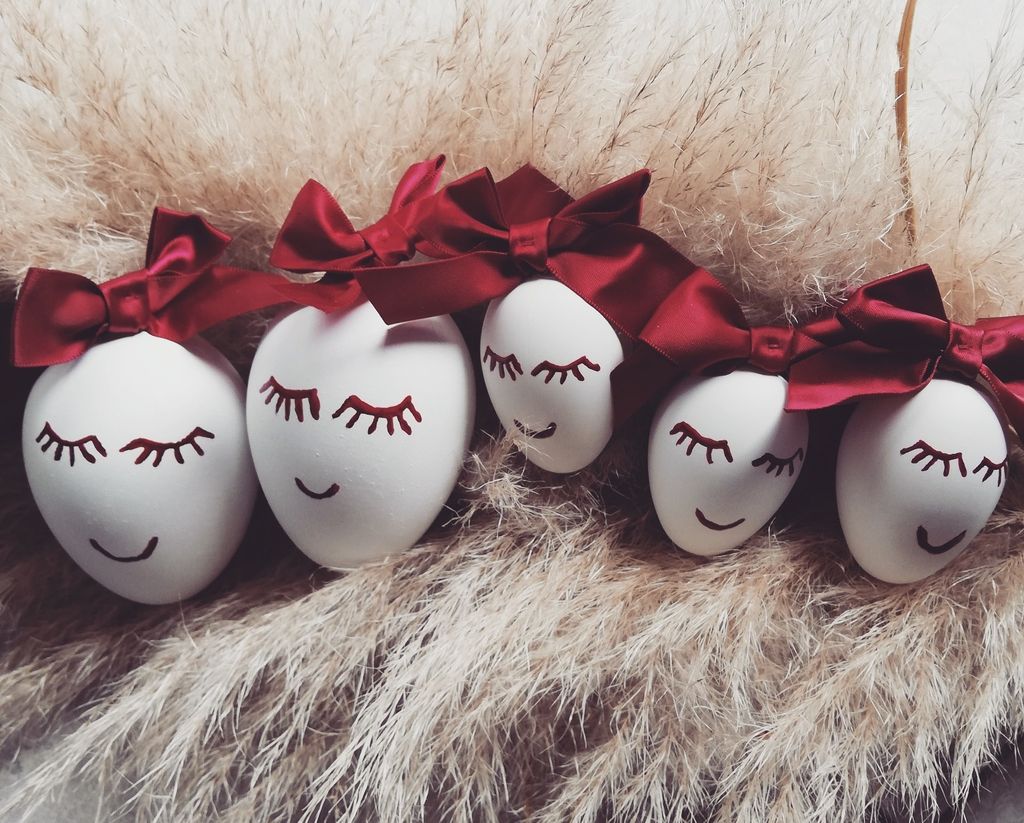 Pisanice ukrašene mašnicom - 2