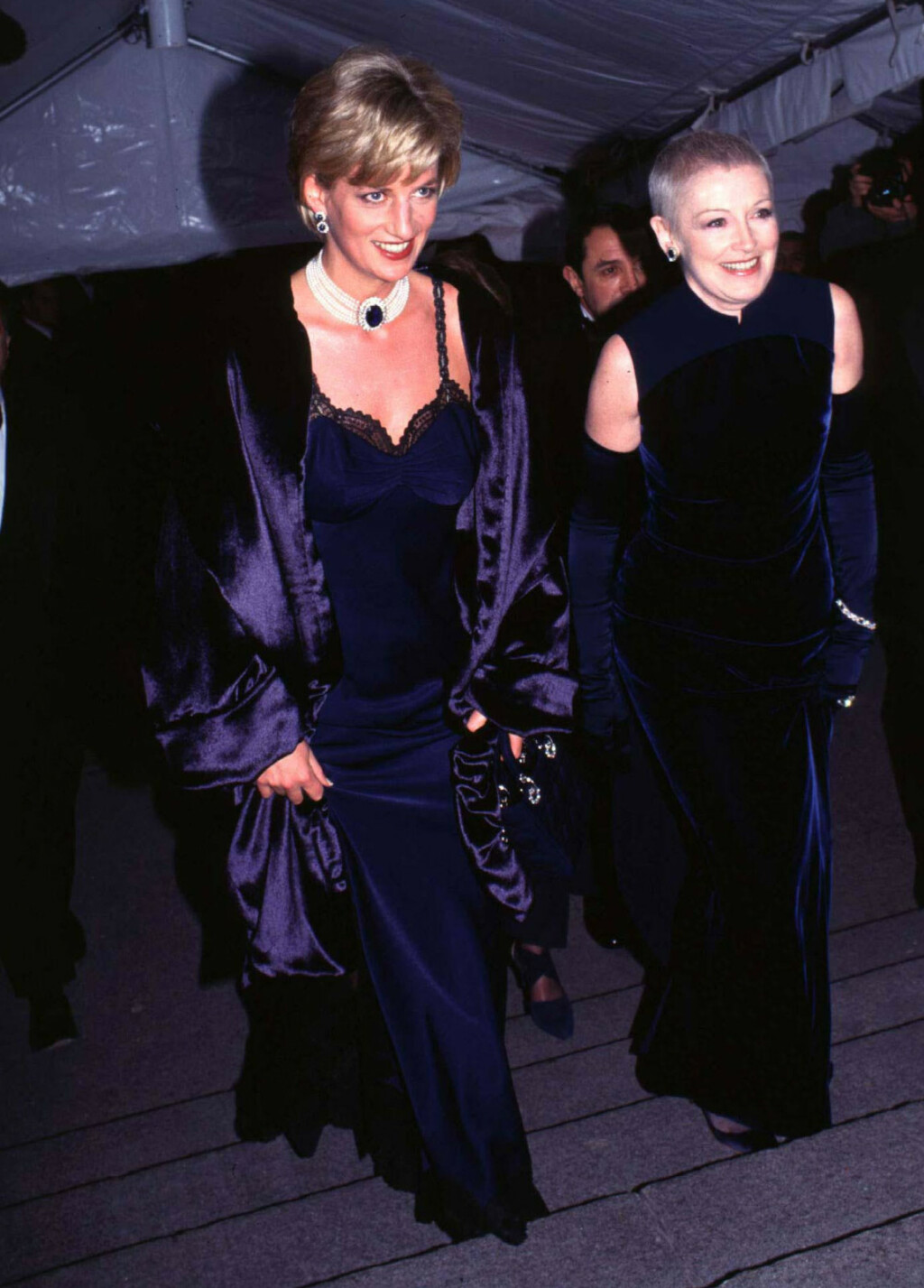Princeza Diana na Met Gali 1996. u haljini modne kuće Dior