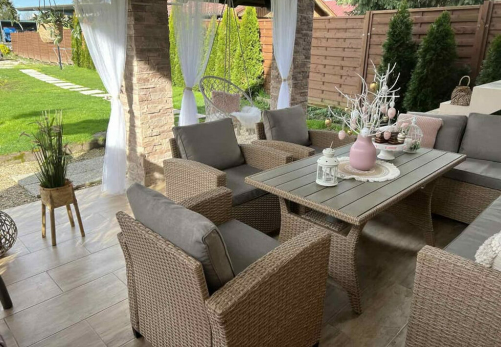 Elegantna terasa medicinske sestre Marije Ričko iz Sudovčine - 7